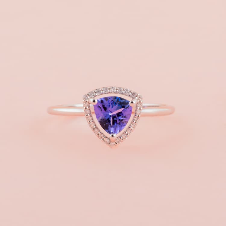 Tanzanite Ring in 14k Yellow Gold