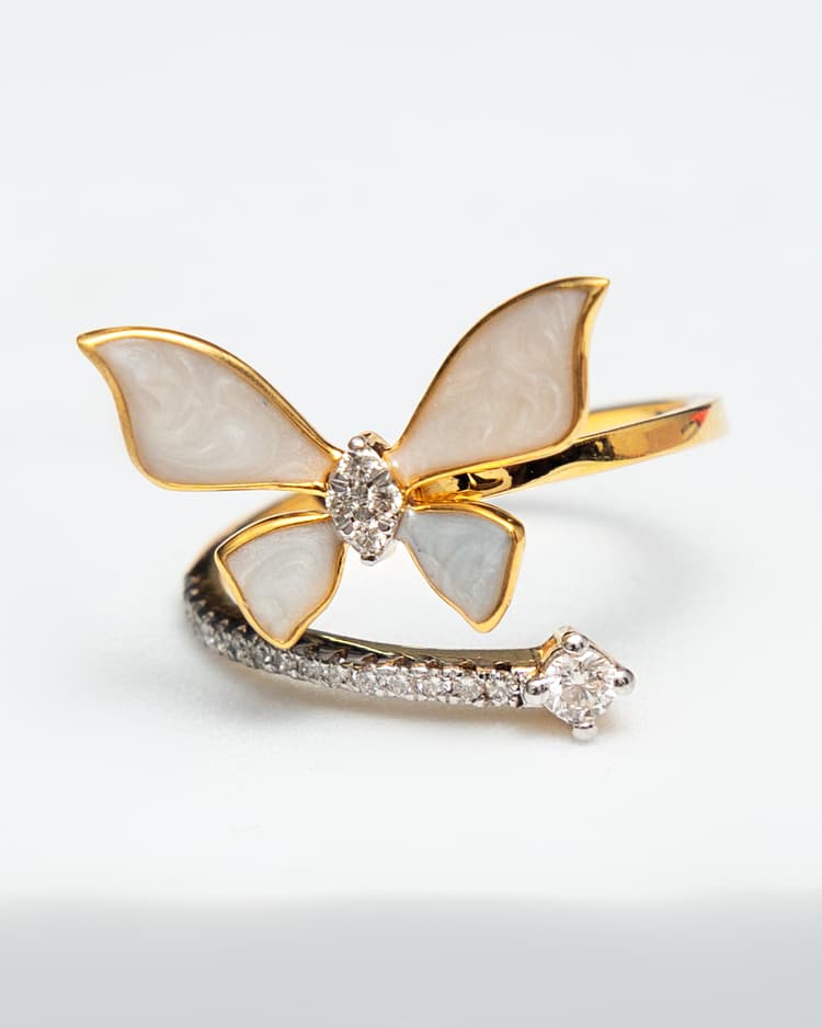 Butterfly MOP Ring in 14k Yellow Gold