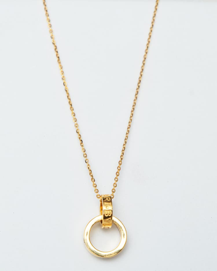 Circle Diamond Pendant in 14k Yellow Gold
