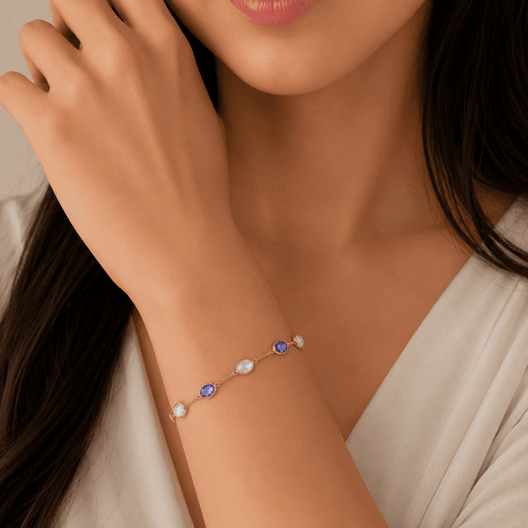 W.Rainbow.Tanzanite Bracelet in 18k Yellow Gold