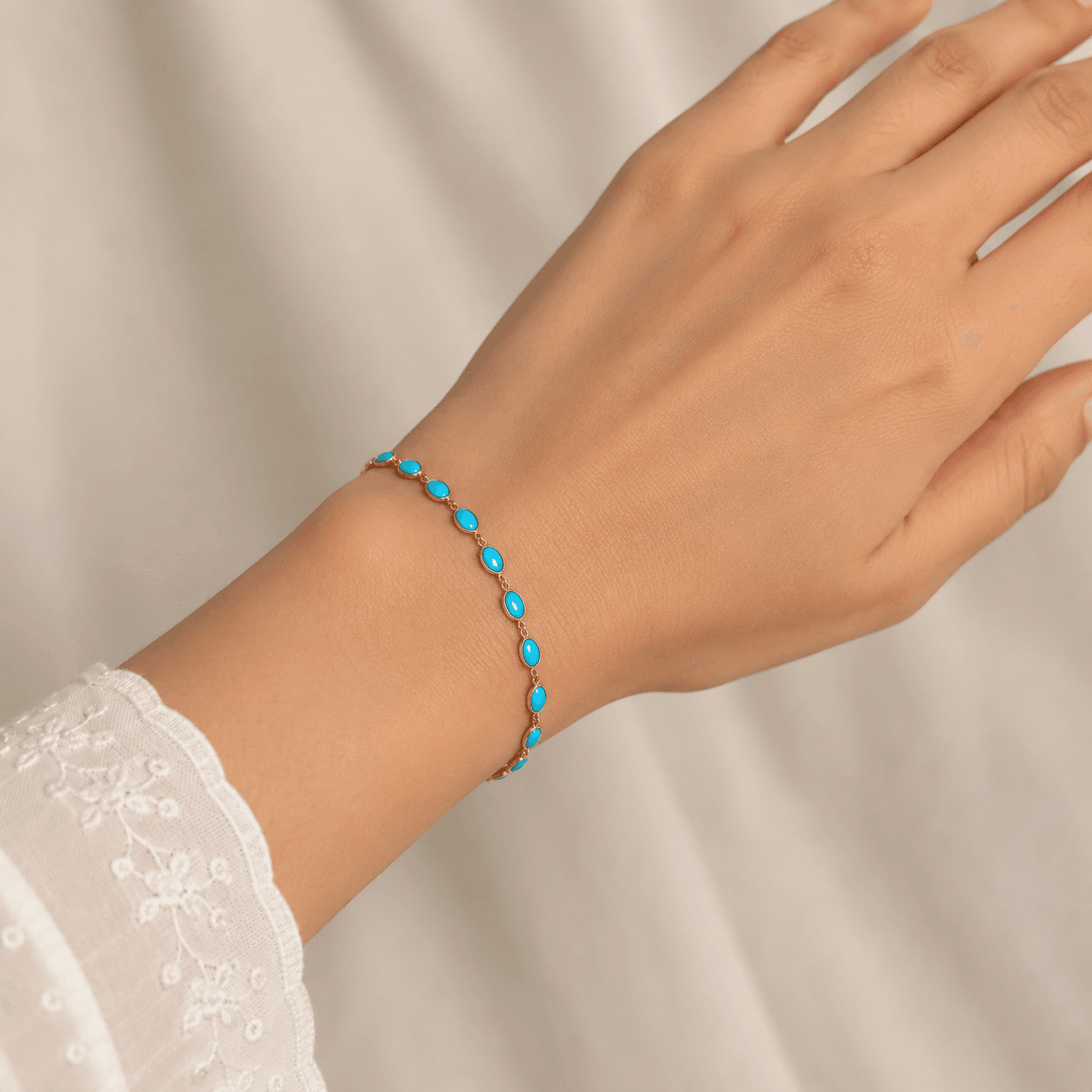 Turquoise Bracelet in 14k Yellow Gold