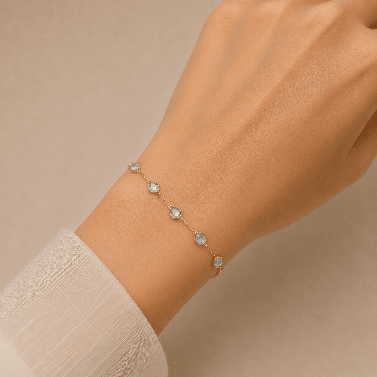 Aqua Bracelet in 14k Yellow Gold