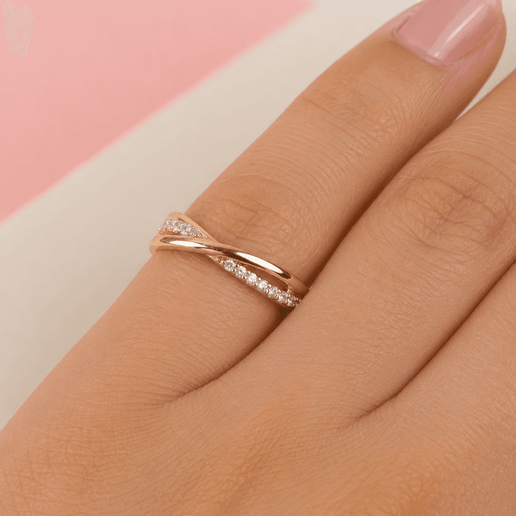 Diamond Ring in 14k Yellow Gold