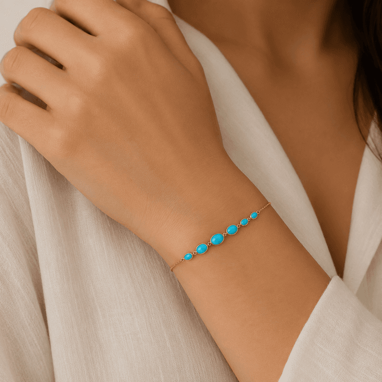 Turquoise Bracelet in 18k Yellow Gold
