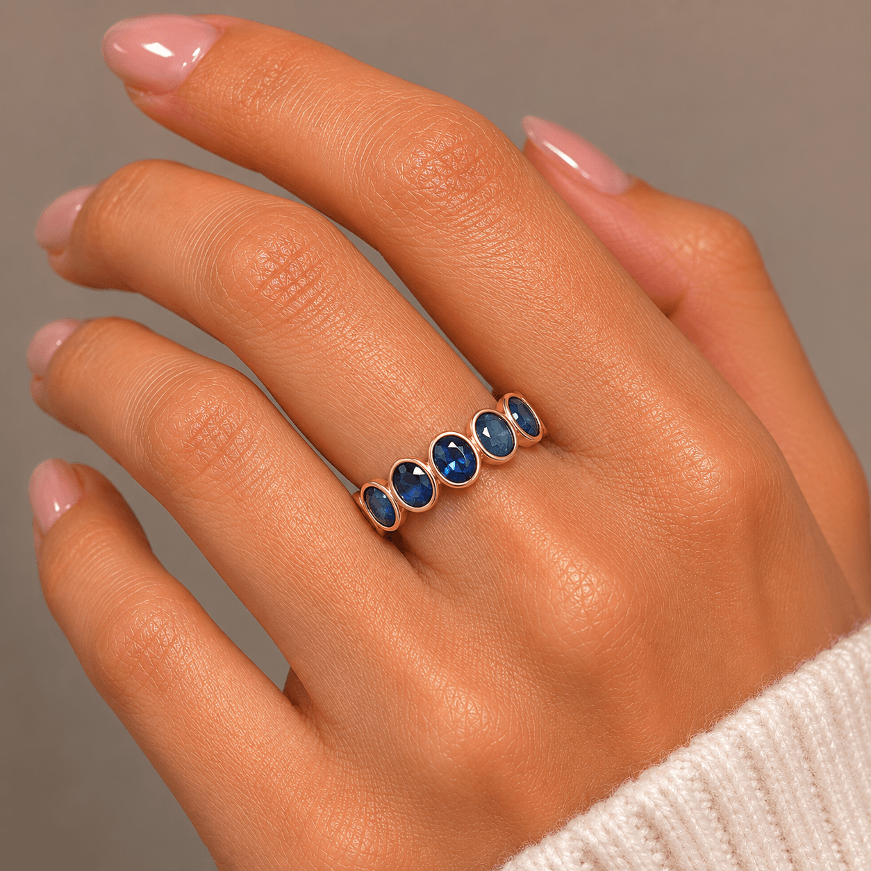 Blue Sapphire Arc Ring in 14k Yellow Gold 2