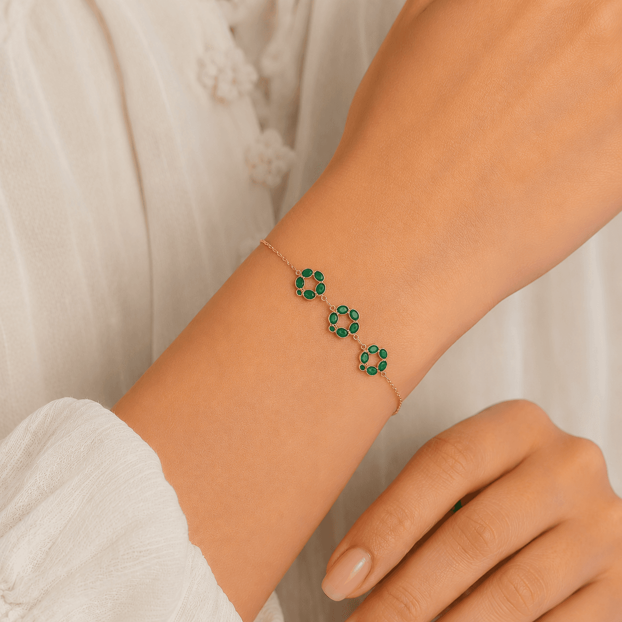 Emerald Bracelet in 14k Yellow Gold