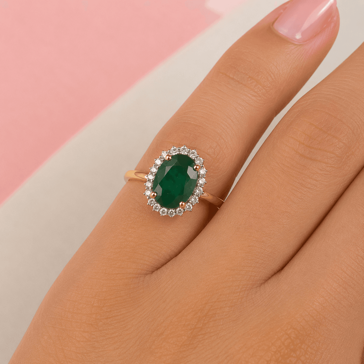 Oval Emerald Ring in 14k Yellow Gold