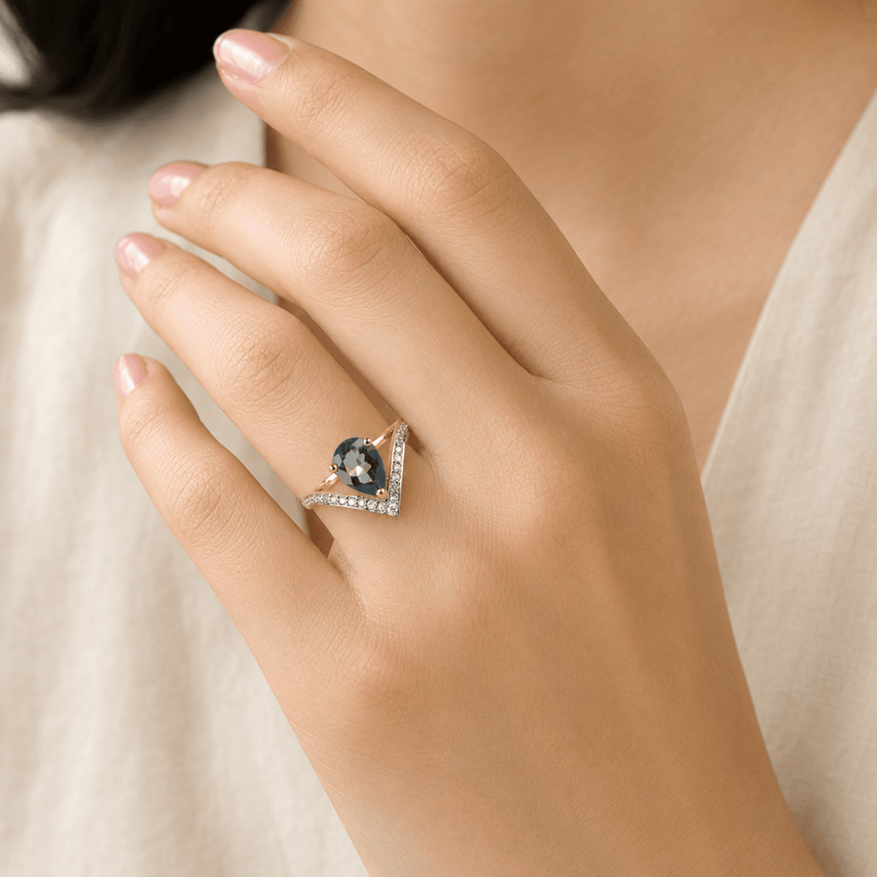 Blue Topaz Ring in 14k Yellow Gold