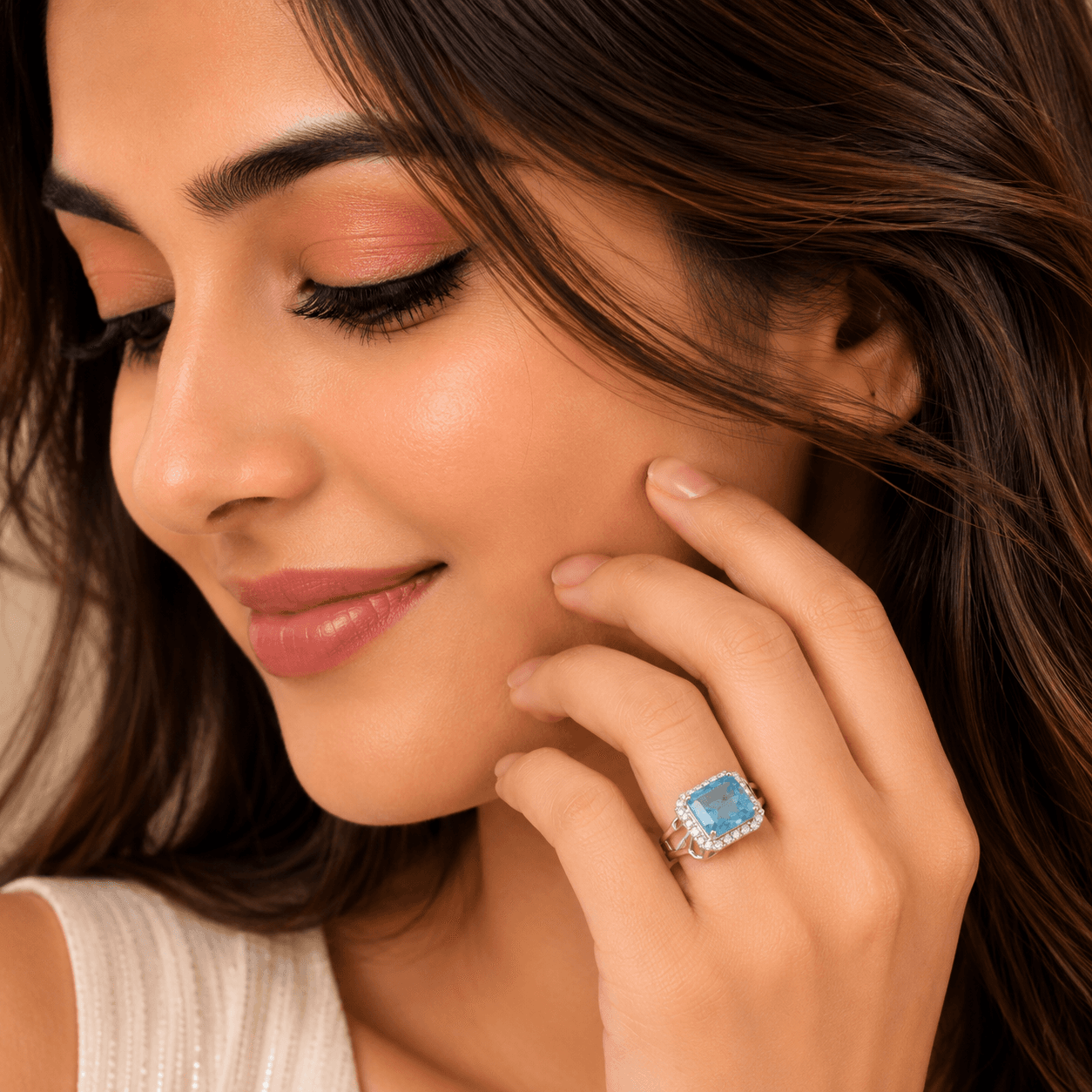 Blue Topaz Ring in 14k Yellow Gold