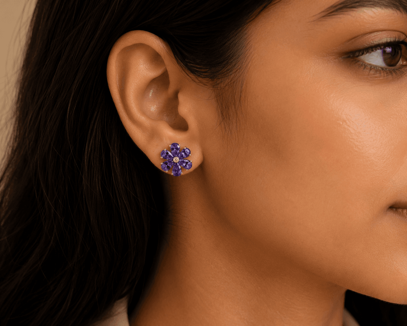 Tanzanite Diamond Earstuds in 14k Yellow Gold