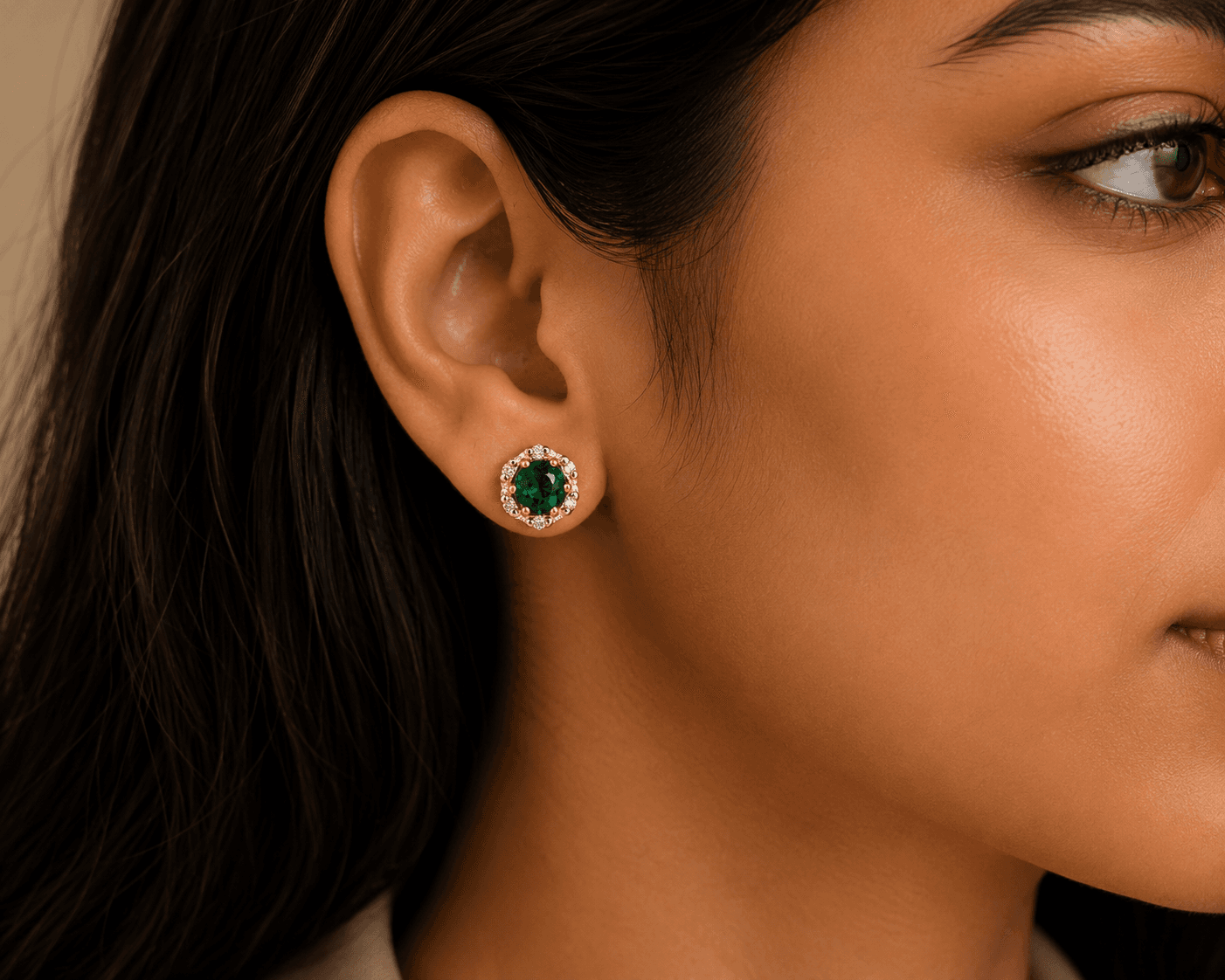 Emerald Diamond Earstuds in 14k Yellow Gold