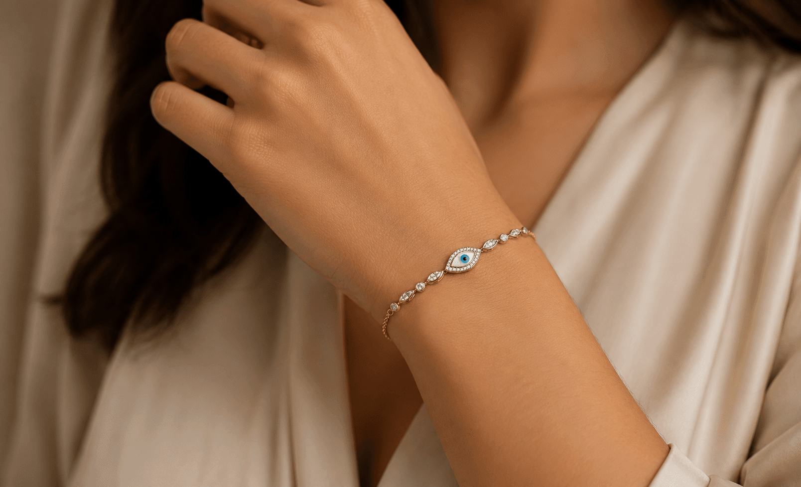 Evil Eye Diamond Bracelet in 14k Yellow Gold