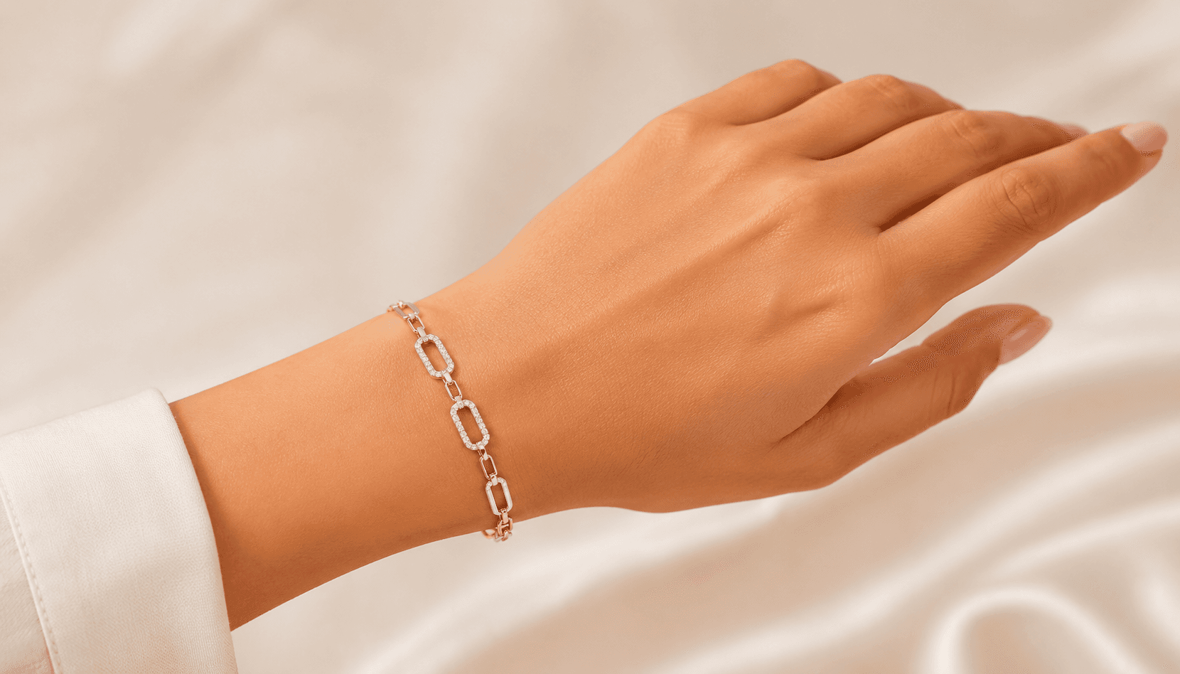 Diamond Bracelet in 14k Yellow Gold