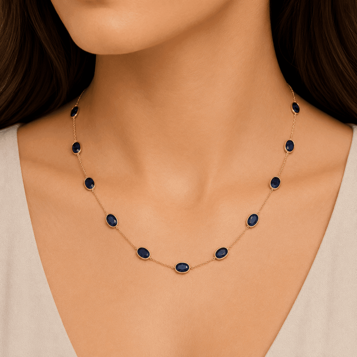 Blue Sapphire Necklace in 18k Yellow Gold