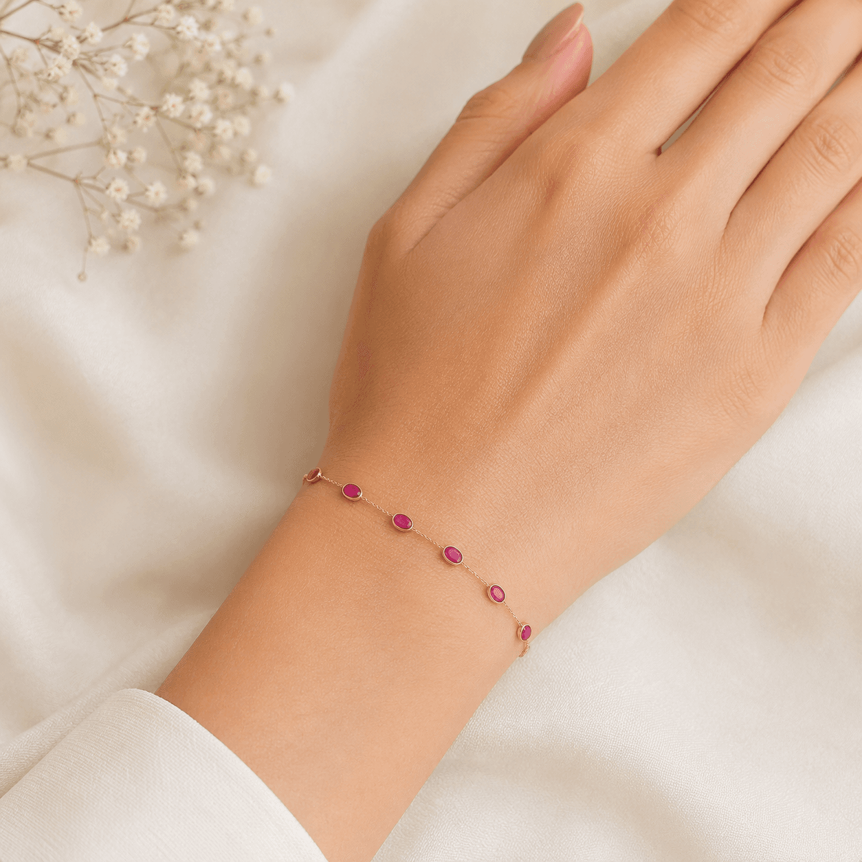 Ruby Bracelet in 18k Yellow Gold