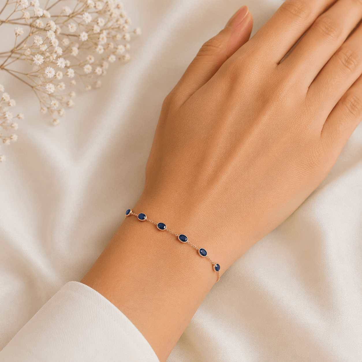 London Blue Topaz Bracelet in 18k Yellow Gold